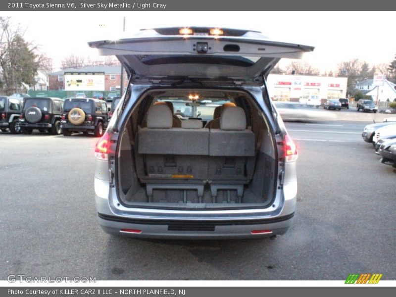 Silver Sky Metallic / Light Gray 2011 Toyota Sienna V6