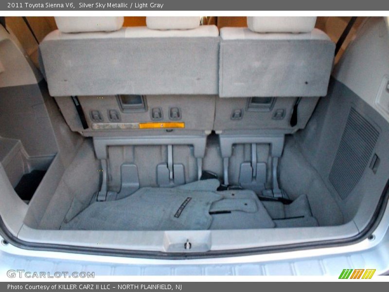 Silver Sky Metallic / Light Gray 2011 Toyota Sienna V6