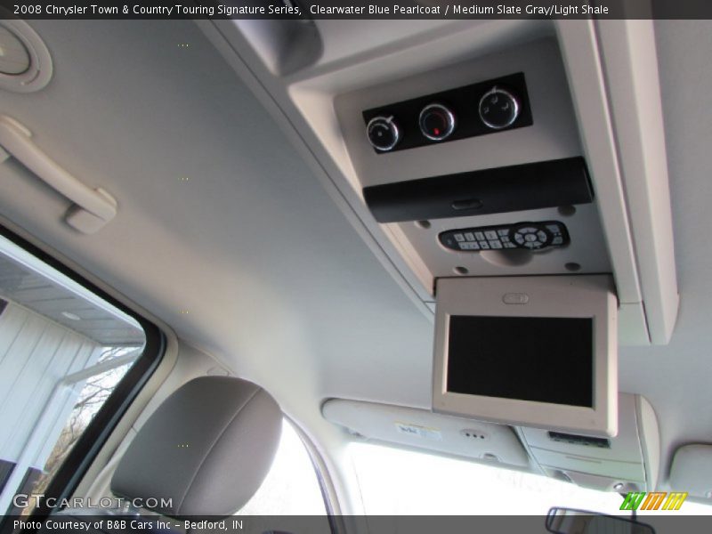 Clearwater Blue Pearlcoat / Medium Slate Gray/Light Shale 2008 Chrysler Town & Country Touring Signature Series
