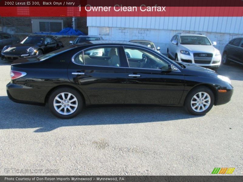 Black Onyx / Ivory 2002 Lexus ES 300