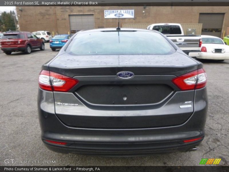 Magnetic Metallic / Charcoal Black 2015 Ford Fusion SE