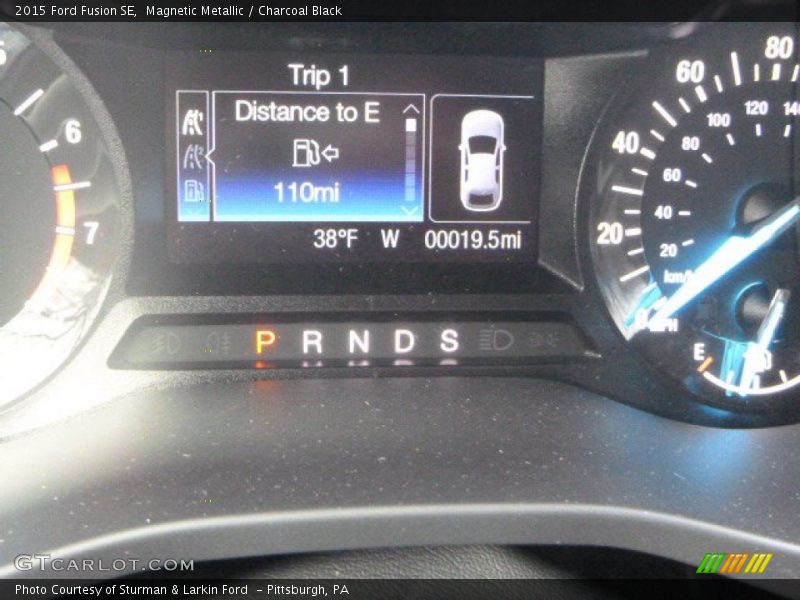 Magnetic Metallic / Charcoal Black 2015 Ford Fusion SE