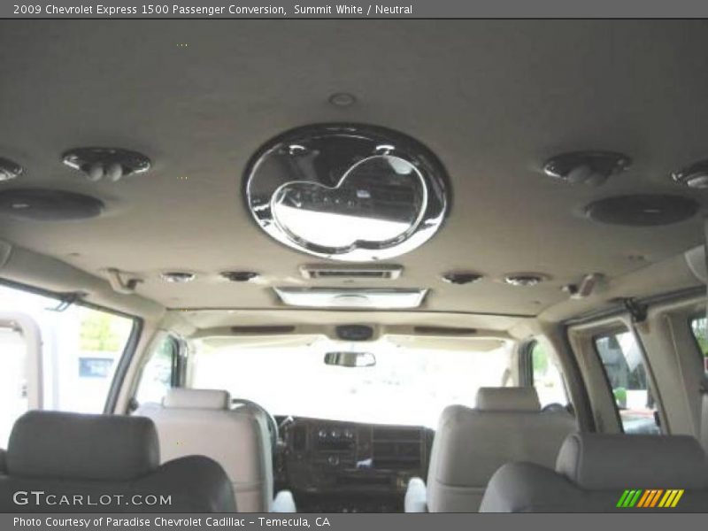 Summit White / Neutral 2009 Chevrolet Express 1500 Passenger Conversion