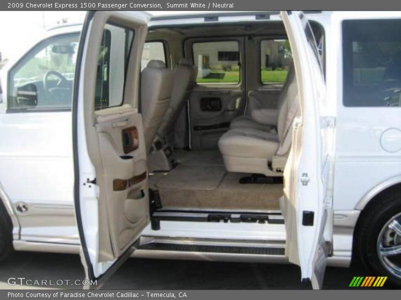 Summit White / Neutral 2009 Chevrolet Express 1500 Passenger Conversion