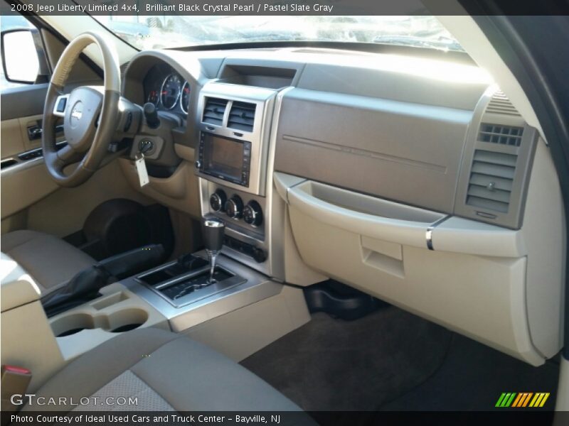 Brilliant Black Crystal Pearl / Pastel Slate Gray 2008 Jeep Liberty Limited 4x4