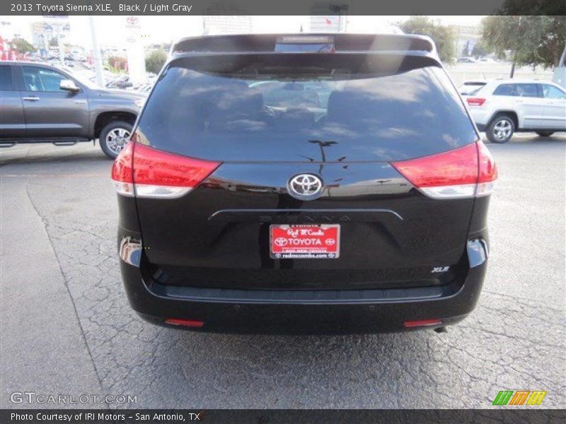 Black / Light Gray 2013 Toyota Sienna XLE