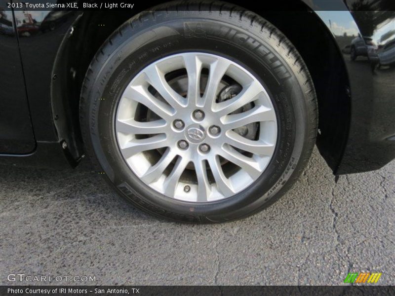 Black / Light Gray 2013 Toyota Sienna XLE