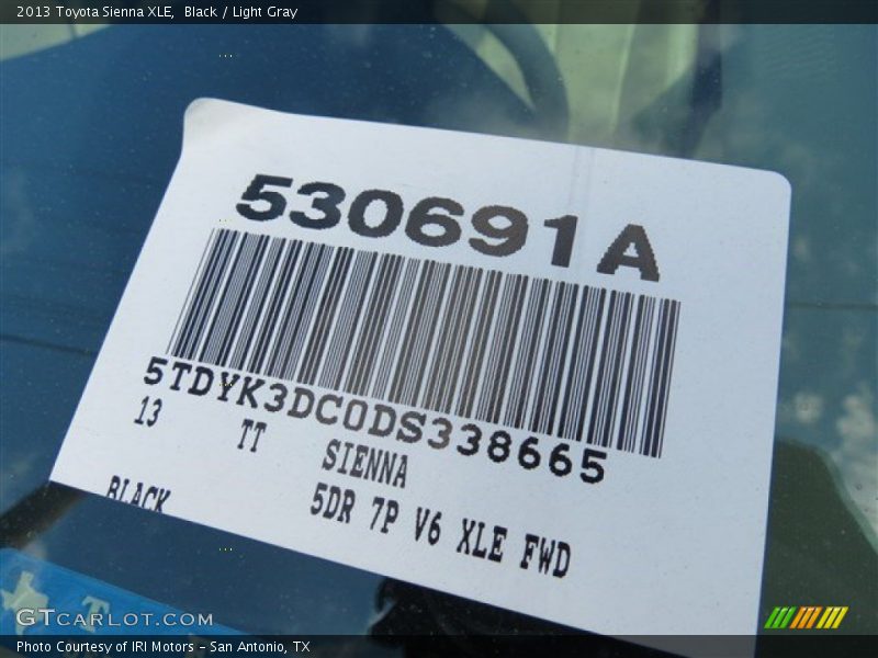 Black / Light Gray 2013 Toyota Sienna XLE