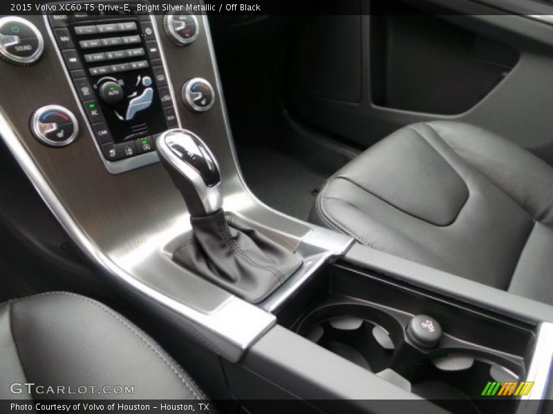 Bright Silver Metallic / Off Black 2015 Volvo XC60 T5 Drive-E