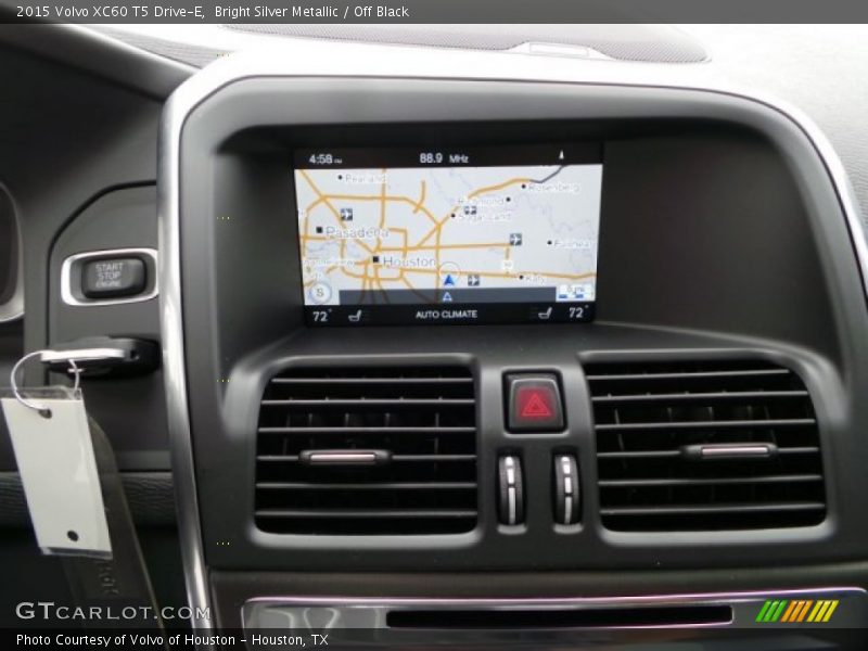 Bright Silver Metallic / Off Black 2015 Volvo XC60 T5 Drive-E