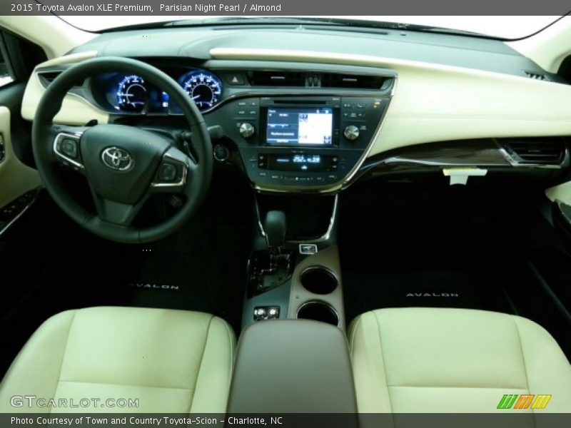 Dashboard of 2015 Avalon XLE Premium