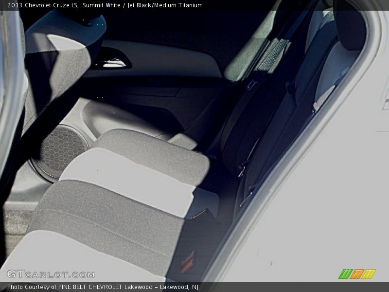 Summit White / Jet Black/Medium Titanium 2013 Chevrolet Cruze LS