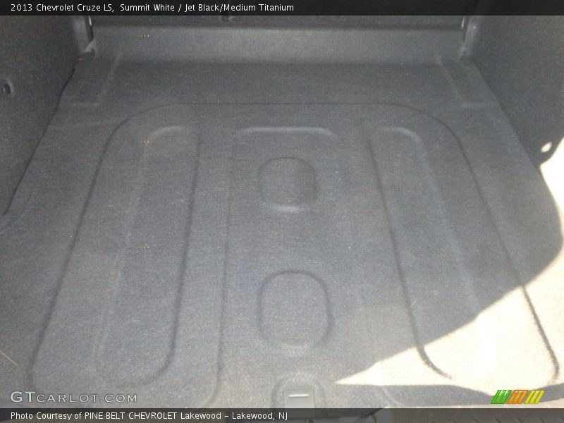 Summit White / Jet Black/Medium Titanium 2013 Chevrolet Cruze LS