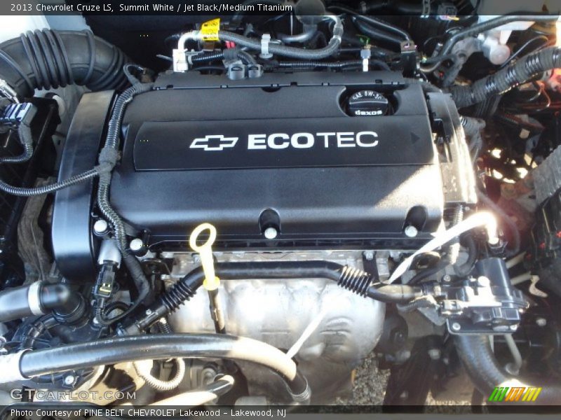 Summit White / Jet Black/Medium Titanium 2013 Chevrolet Cruze LS