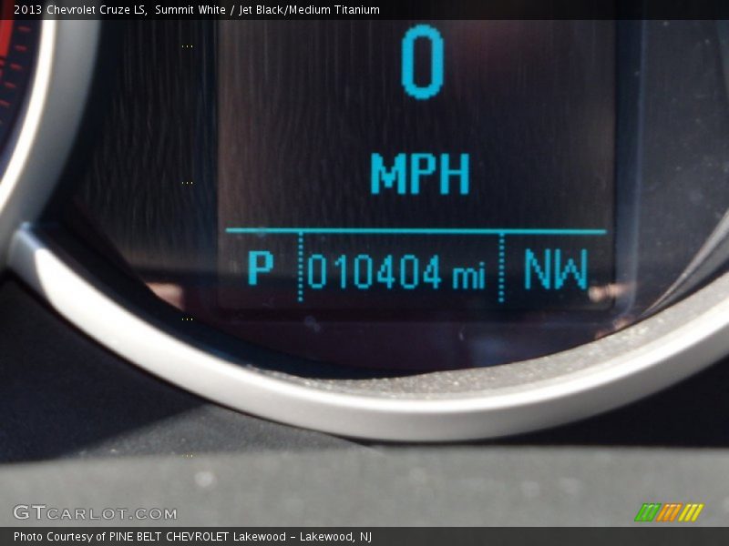 Summit White / Jet Black/Medium Titanium 2013 Chevrolet Cruze LS
