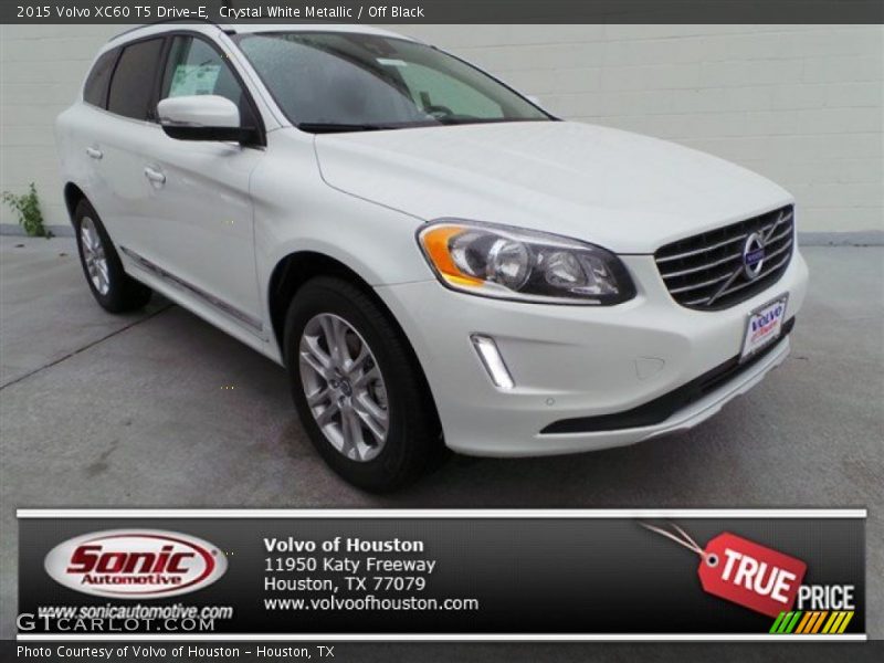 Crystal White Metallic / Off Black 2015 Volvo XC60 T5 Drive-E