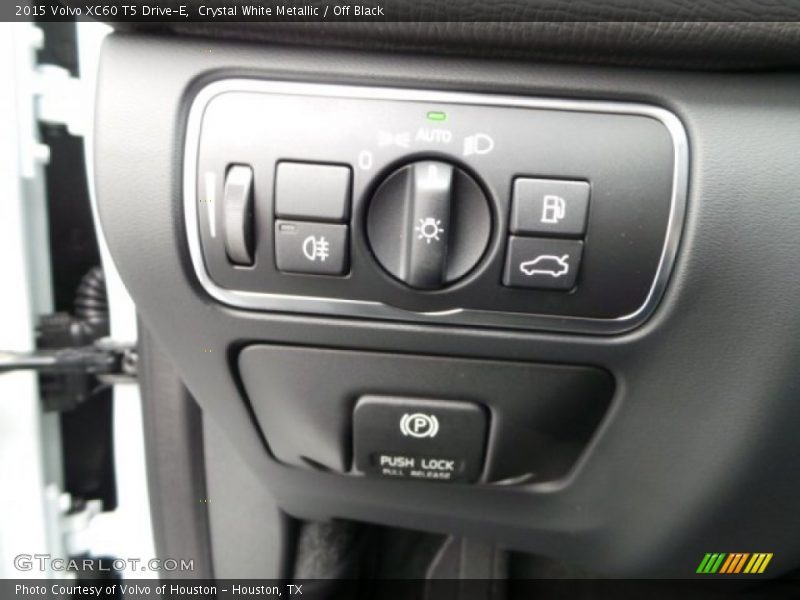 Crystal White Metallic / Off Black 2015 Volvo XC60 T5 Drive-E