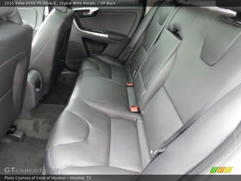 Crystal White Metallic / Off Black 2015 Volvo XC60 T5 Drive-E