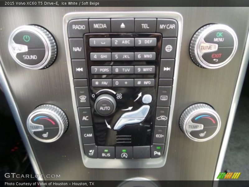 Ice White / Soft Beige 2015 Volvo XC60 T5 Drive-E
