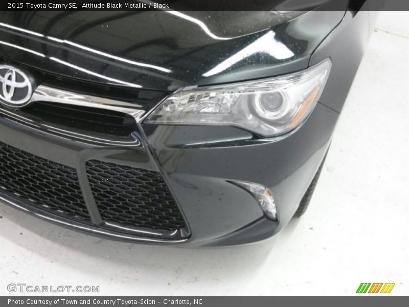 Attitude Black Metallic / Black 2015 Toyota Camry SE