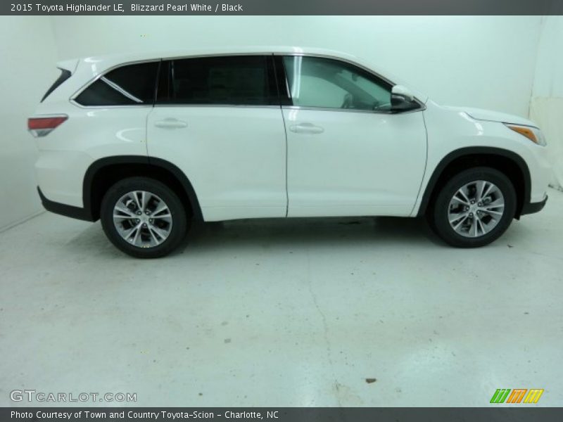 Blizzard Pearl White / Black 2015 Toyota Highlander LE