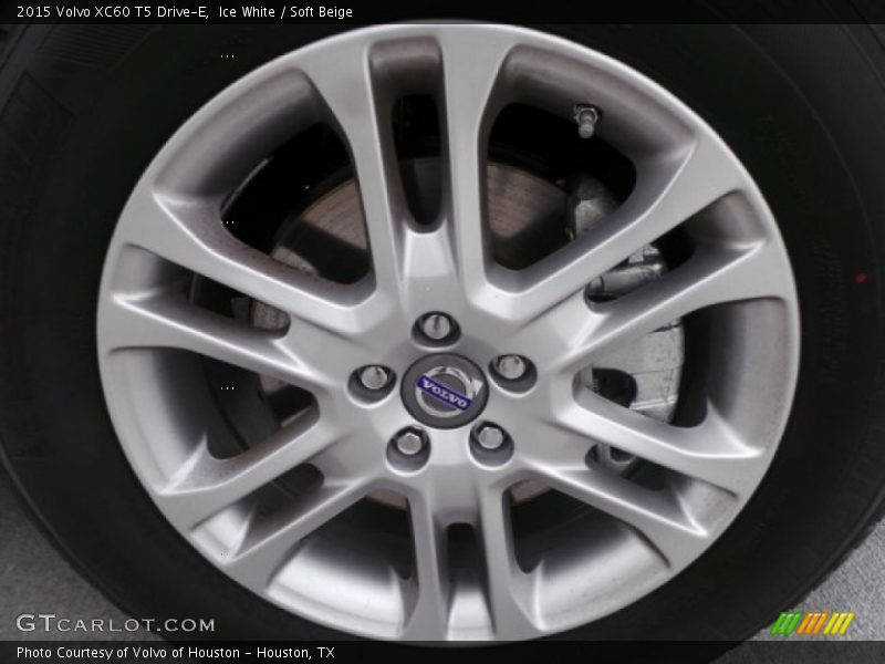 Ice White / Soft Beige 2015 Volvo XC60 T5 Drive-E