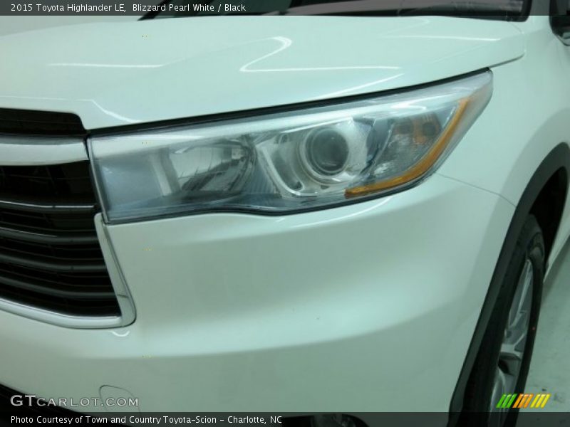 Blizzard Pearl White / Black 2015 Toyota Highlander LE