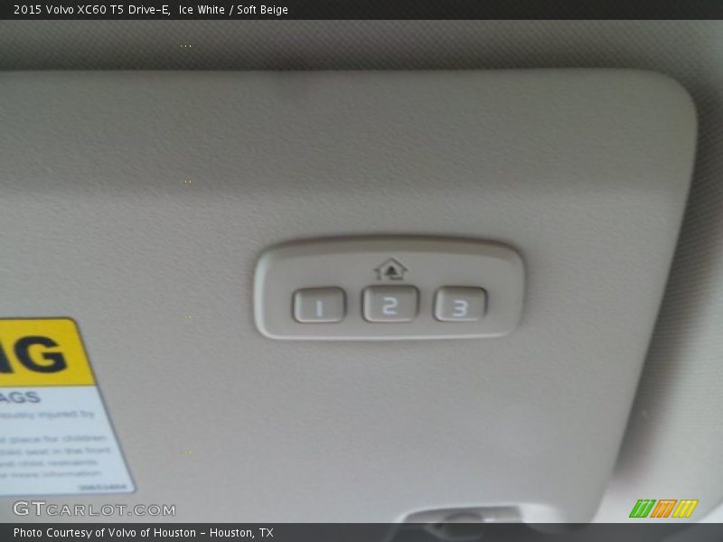 Ice White / Soft Beige 2015 Volvo XC60 T5 Drive-E