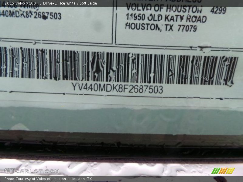 Ice White / Soft Beige 2015 Volvo XC60 T5 Drive-E