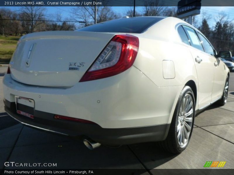 Crystal Champagne / Light Dune 2013 Lincoln MKS AWD