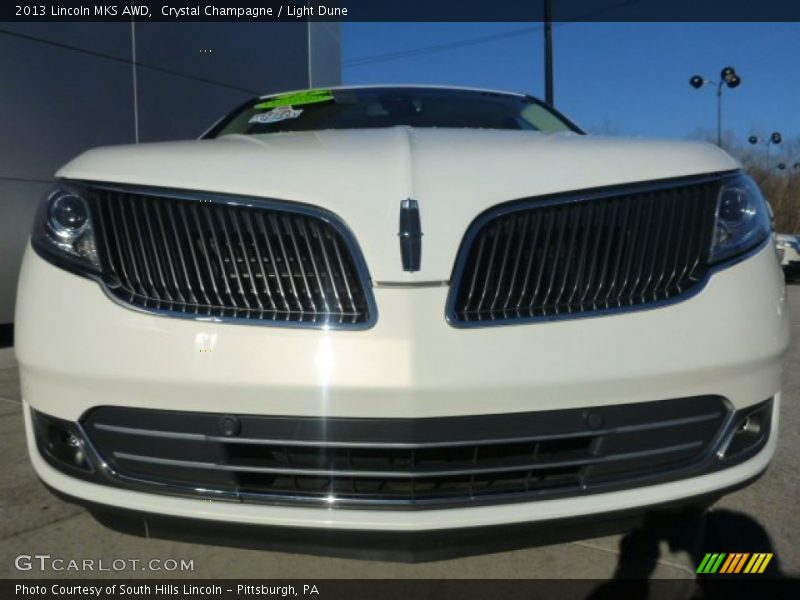 Crystal Champagne / Light Dune 2013 Lincoln MKS AWD
