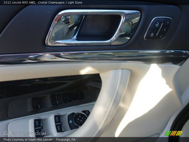 Crystal Champagne / Light Dune 2013 Lincoln MKS AWD
