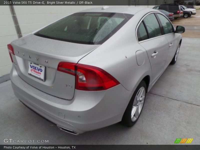 Bright Silver Metallic / Off-Black 2015 Volvo S60 T5 Drive-E