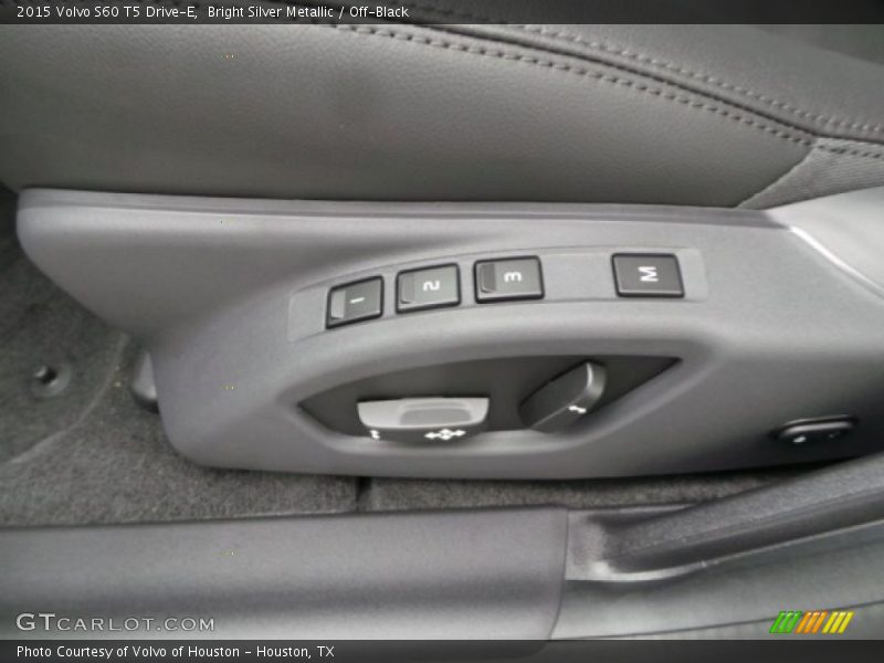 Bright Silver Metallic / Off-Black 2015 Volvo S60 T5 Drive-E
