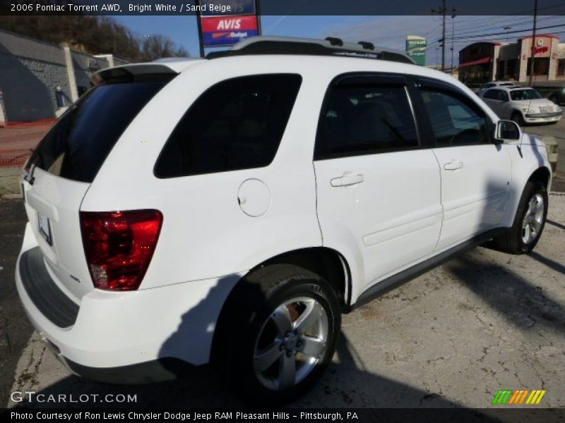 Bright White / Sand Beige 2006 Pontiac Torrent AWD