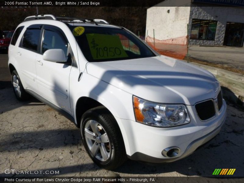 Bright White / Sand Beige 2006 Pontiac Torrent AWD