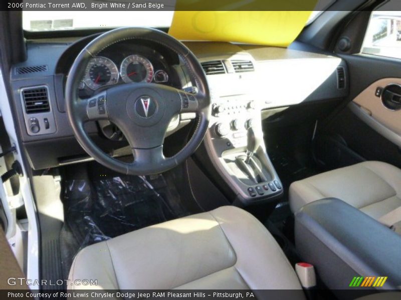 Bright White / Sand Beige 2006 Pontiac Torrent AWD