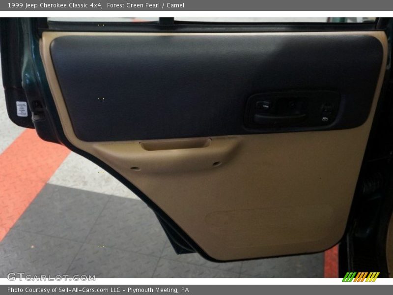 Forest Green Pearl / Camel 1999 Jeep Cherokee Classic 4x4