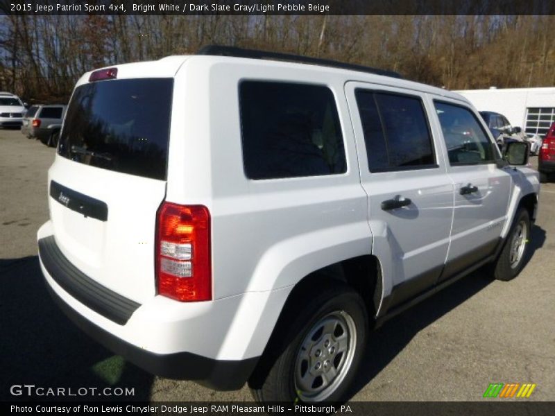 Bright White / Dark Slate Gray/Light Pebble Beige 2015 Jeep Patriot Sport 4x4