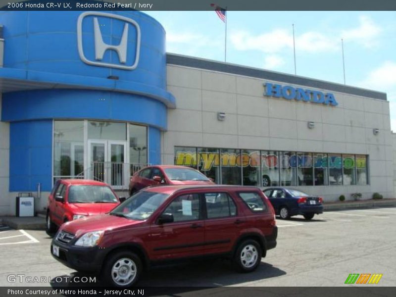 Redondo Red Pearl / Ivory 2006 Honda CR-V LX