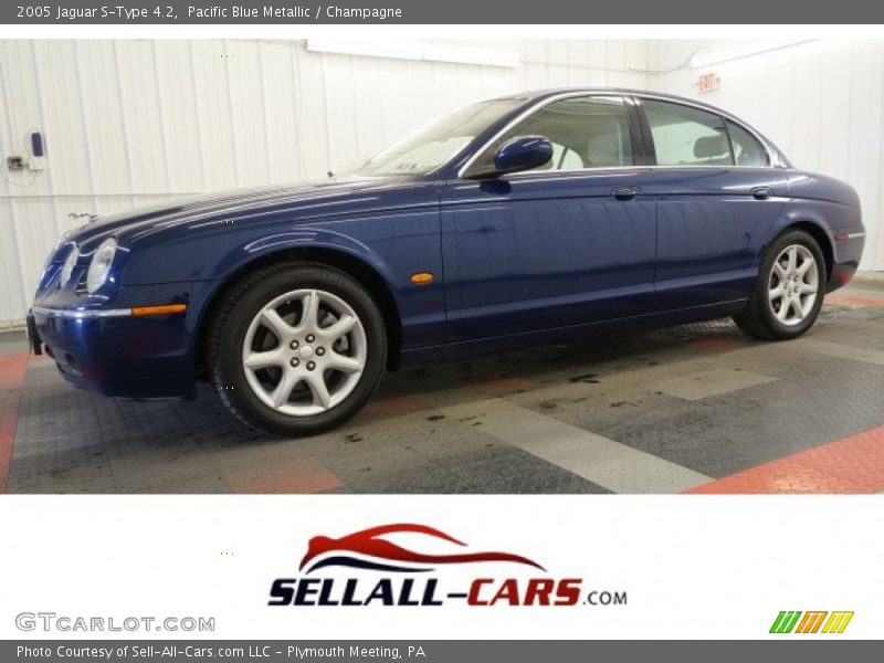Pacific Blue Metallic / Champagne 2005 Jaguar S-Type 4.2