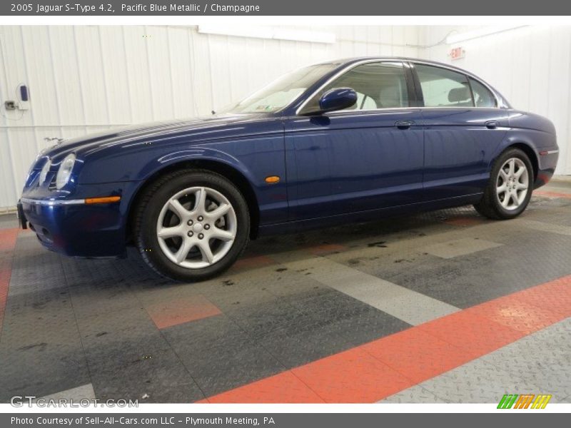 Pacific Blue Metallic / Champagne 2005 Jaguar S-Type 4.2