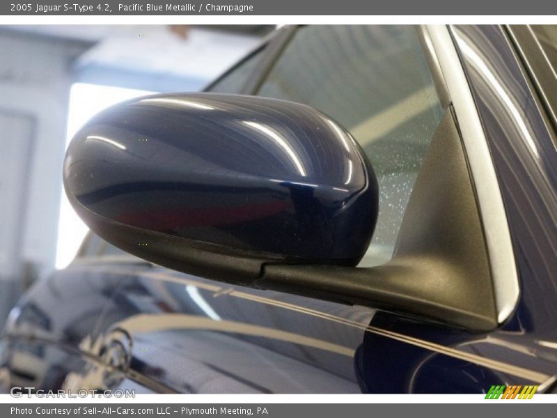 Pacific Blue Metallic / Champagne 2005 Jaguar S-Type 4.2