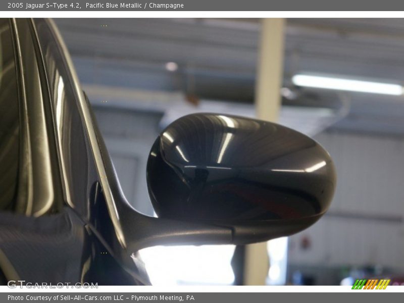 Pacific Blue Metallic / Champagne 2005 Jaguar S-Type 4.2