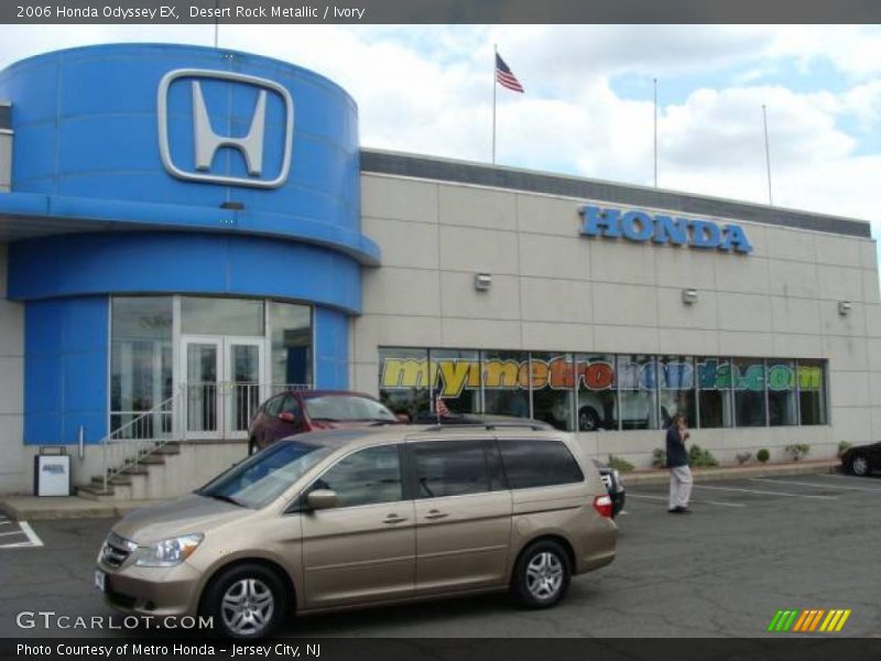 Desert Rock Metallic / Ivory 2006 Honda Odyssey EX