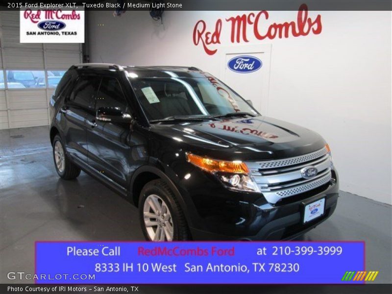 Tuxedo Black / Medium Light Stone 2015 Ford Explorer XLT