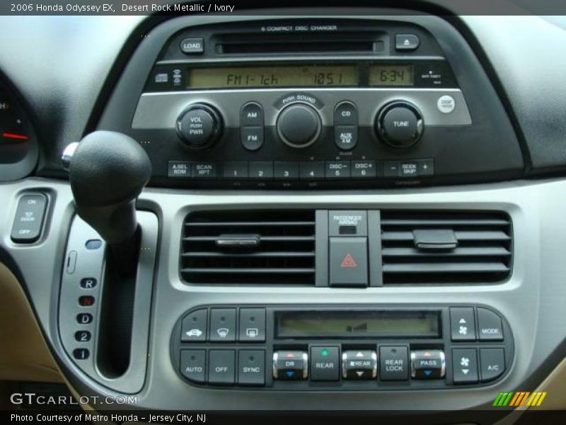 Desert Rock Metallic / Ivory 2006 Honda Odyssey EX