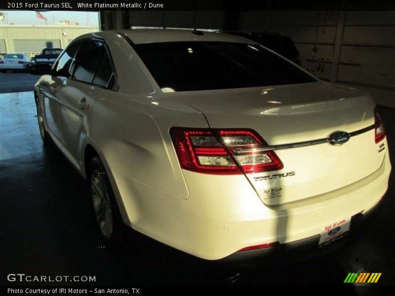 White Platinum Metallic / Dune 2015 Ford Taurus SEL