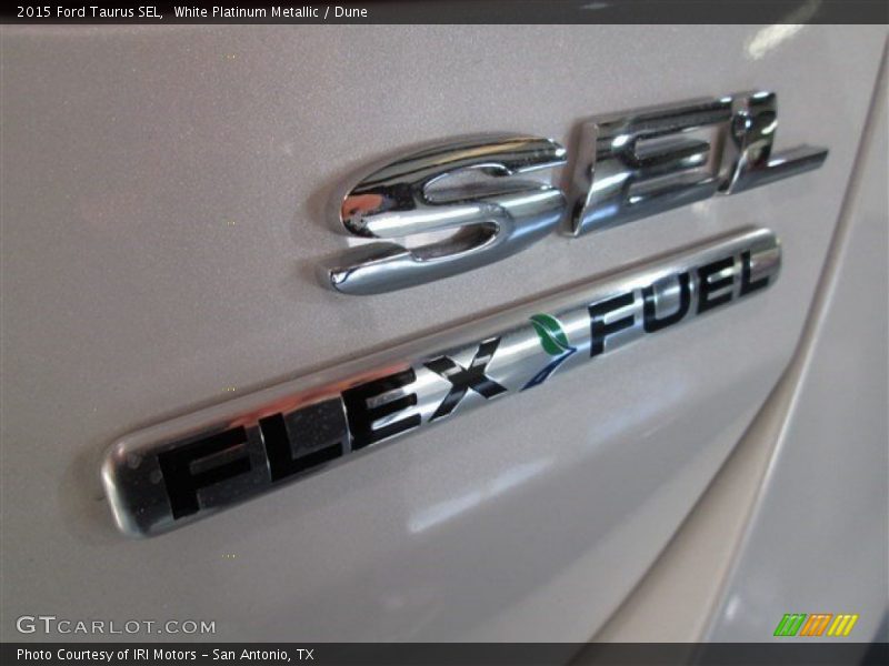 White Platinum Metallic / Dune 2015 Ford Taurus SEL