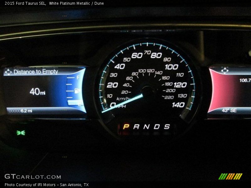 White Platinum Metallic / Dune 2015 Ford Taurus SEL